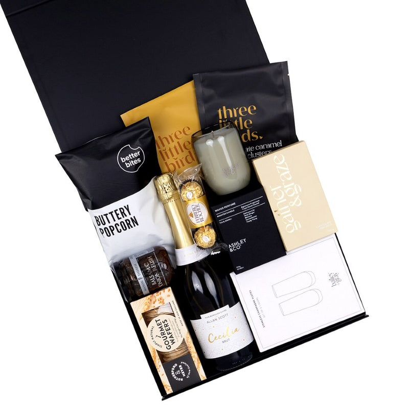 Whether you’re saying happy birthday, thank you, or congratulations, this timeless black-and-gold presentation makes a stunning impression for both personal and corporate occasions.